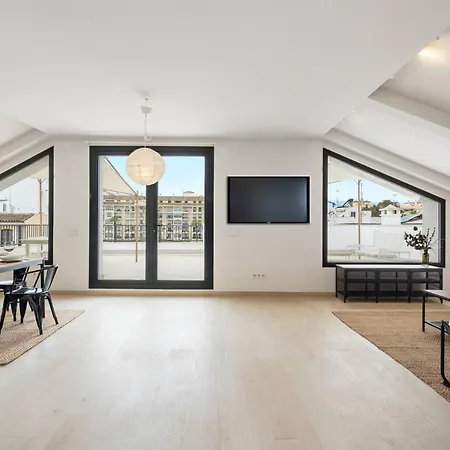 Incredible Terrace, Sea Views, Great Location 公寓