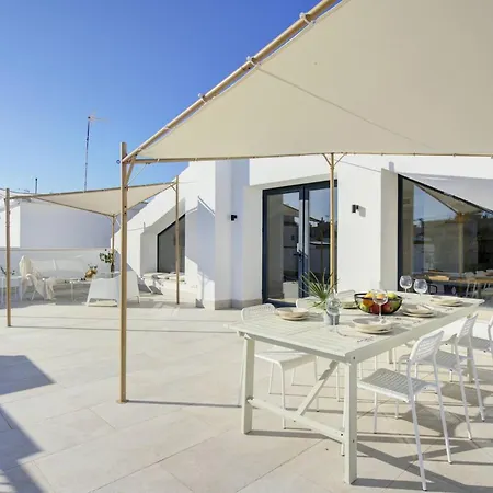 Incredible Terrace, Sea Views, Great Location 公寓