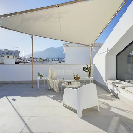 Incredible Terrace, Sea Views, Great Location Апартаменти Естепона