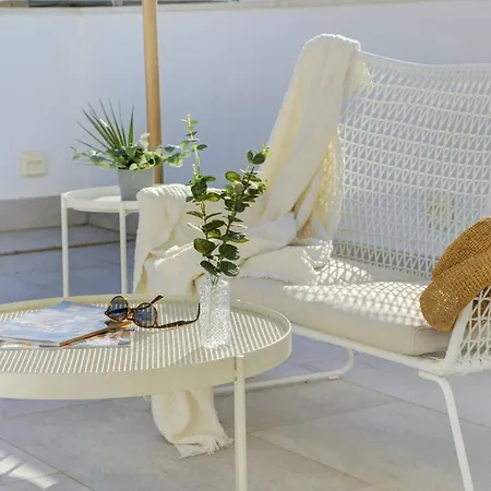 Incredible Terrace, Sea Views, Great Location Апартаменти *