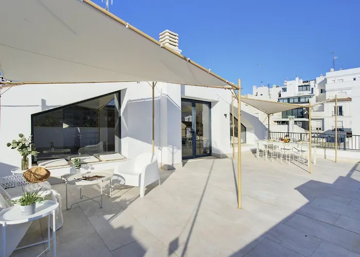 Incredible Terrace, Sea Views, Great Location Διαμέρισμα Εστεπόνα