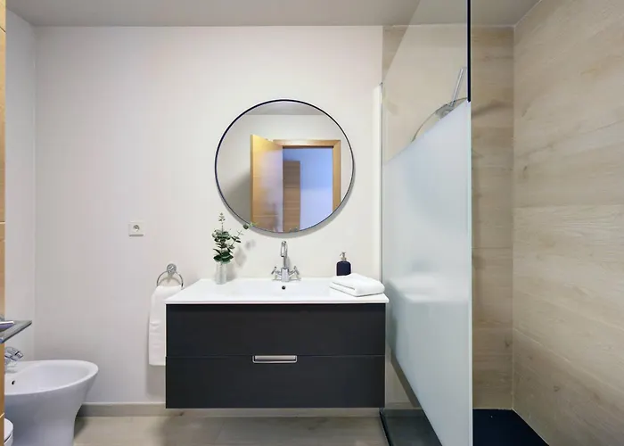 Incredible Terrace, Sea Views, Great Location *