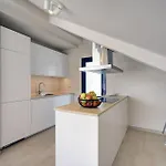 Incredible Terrace, Sea Views, Great Location *